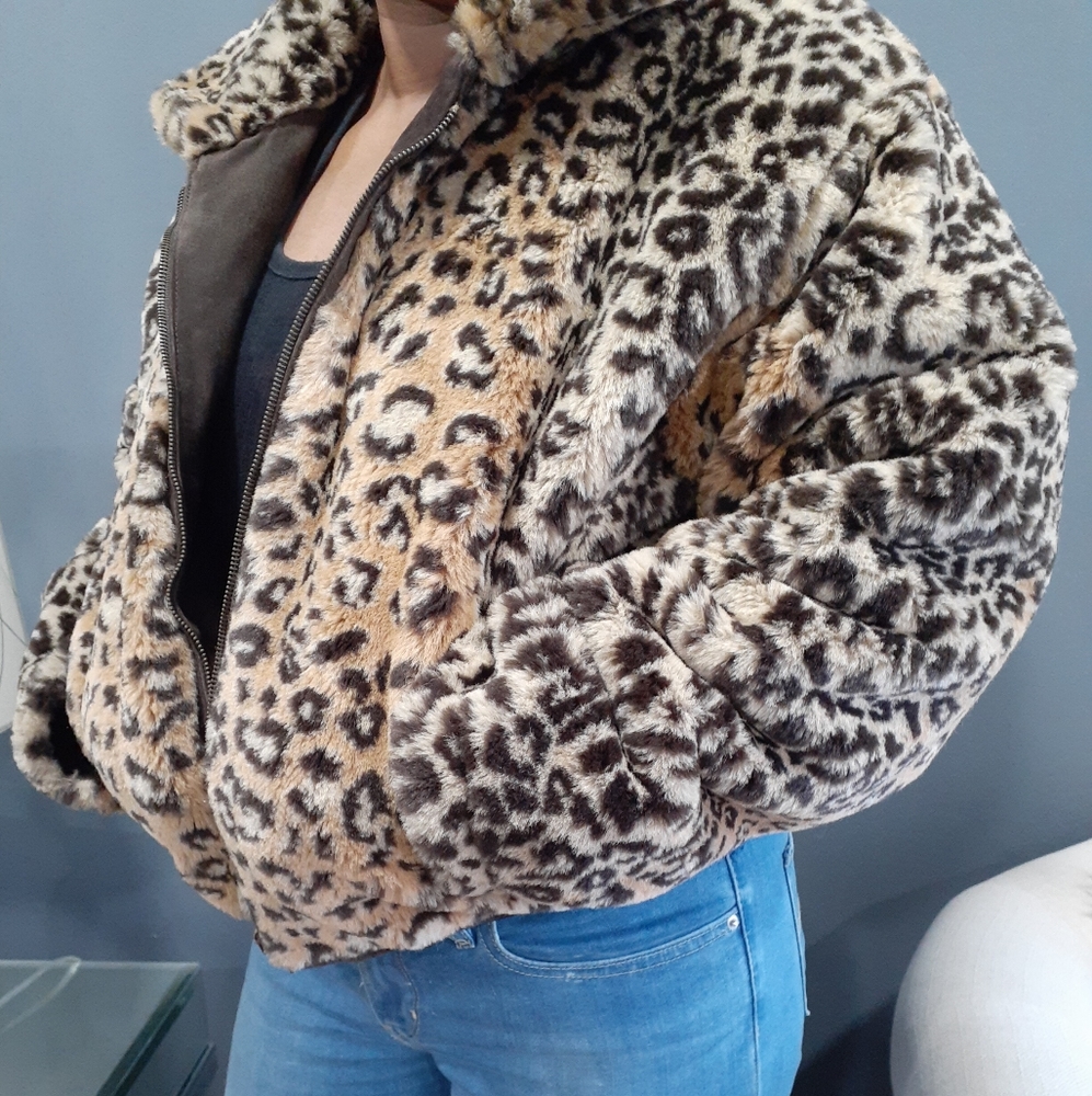 Vtg Joyce Leslie  faux fur leopard and leather reversible bomber  jacket size S